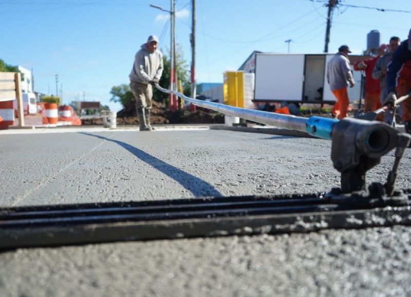 Avanza el ensanche y pavimentación de la avenida 60 en Los Hornos