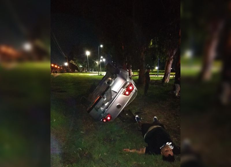 Así fue el vuelco que dejó a dos hombres internados