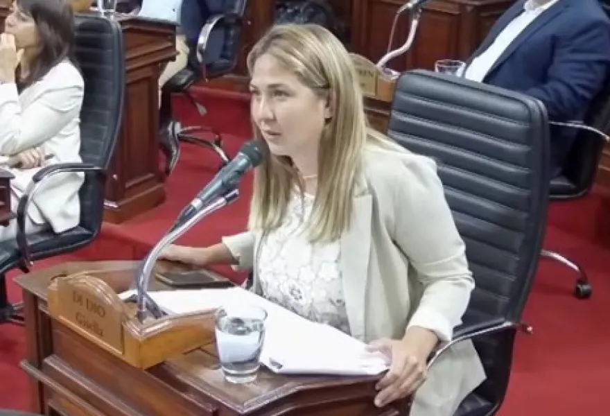 VIDEO | Di Dio armó su propio espacio con un guiño hacia la intendencia