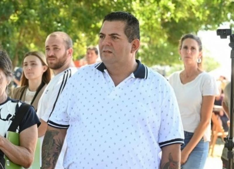 Concejal de Fuerza Patria pidió por la reposición de garitas de colectivos en Villa Elvira
