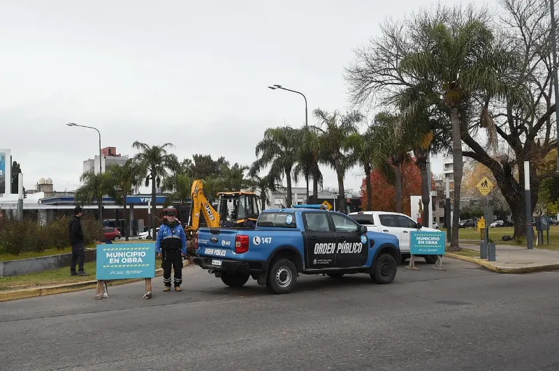 Realizan trabajos de reparación en 7 y 32: solicitan circular con precaución