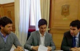 Y Zurieta firmó un convenio para seguir construyendo el nuevo hospital de Punta Indio