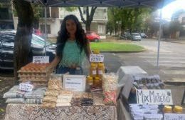 Transformó su vida con un emprendimiento de huevos en Parque Saavedra: La historia de Micaela Verón