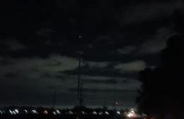 Persiste la falta de iluminación en avenida 13 tras el robo de cables en Barrio Aeropuerto
