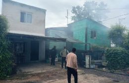 Pirómano atrapado: un joven provocó un incendio que afectó a tres viviendas en Punta Lara