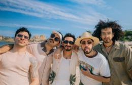 Gauchito Club enciende un fiestón en el Teatro Ópera de La Plata