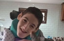 Una vida de lucha: Santino, el adolescente platense que busca mejorar su calidad de vida con un tratamiento en México