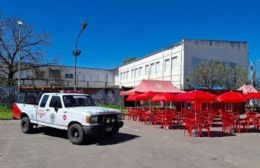 Bomberos voluntarios en busca de fondos: se presentaron con un puesto de sándwiches en Berisso
