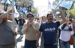 Previo al paro de 48 horas, el Frente Gremial Universitario convocó una conferencia de prensa
