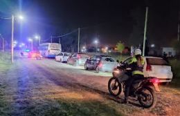 Brandsen: desarticularon una fiesta clandestina con 100 y secuestraron drogas y un colectivo
