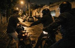 VIDEO | Cayó en Ensenada el presunto motochorro que robó en Navidad en Barrio Norte