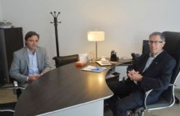 Firman convenio para el saneamiento de agua en escuelas de Magdalena