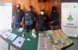 Con las manos en la bolsa: en Brandsen un sujeto vendía droga a los jóvenes del pueblo 