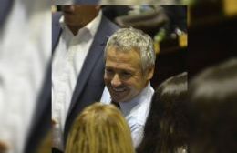 Aunque no se pueda, La Libertad Avanza quiere instalar cámaras en el frente de las escuelas