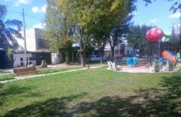 Plaza República del Perú: juntadas, ruidos molestos, falta de vigilancia y malos olores