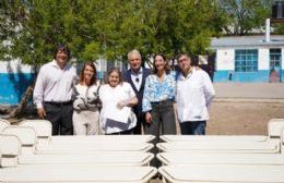 Alak encabezó la entrega de equipamiento y la puesta en valor de una escuela de Olmos