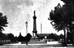 Monumento a la Independencia en Plaza Moreno