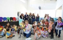 Alak encabezó una entrega de kits para fortalecer el aprendizaje integral desde la primera infancia