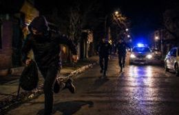 Encerró al ladrón en su propio departamento, logró escapar y fue atapado 
