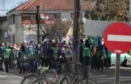 Municipales de Magdalena exigen al intendente Peluso "indumentaria acorde para trabajar"