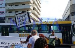 VIDEO | Semaforazo en 7 y 50 en apoyo a los jubilados 